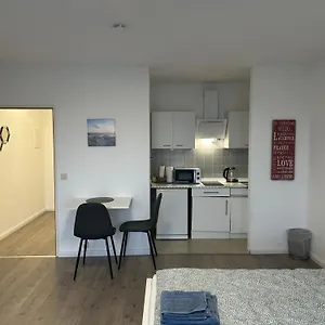  Apartment Stay-happy Flat In